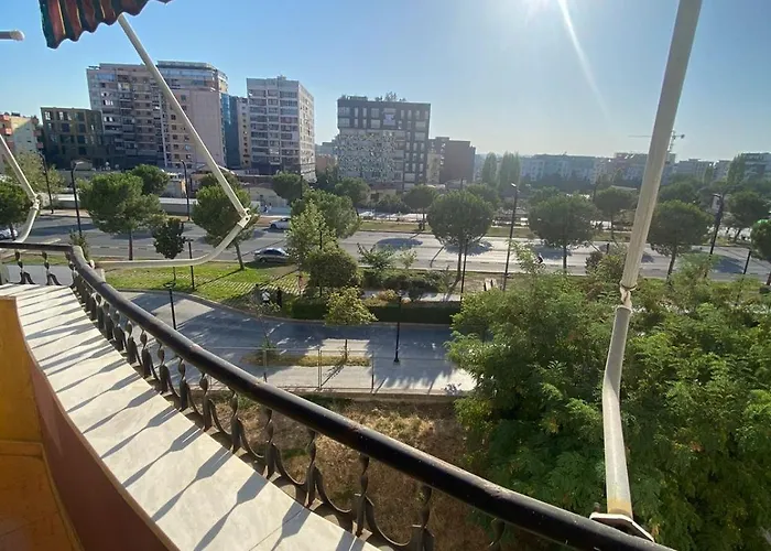 E&b Cosy 4 * Tirana